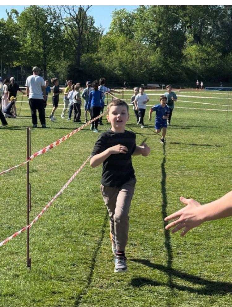 Zum ersten Mal nahmen die Schüler/innen der 2b beim Anker  Kinderlauf teil und erreichten den 3. Platz. Gratulation an die schnellen Läufer und Läuferinnen. 
